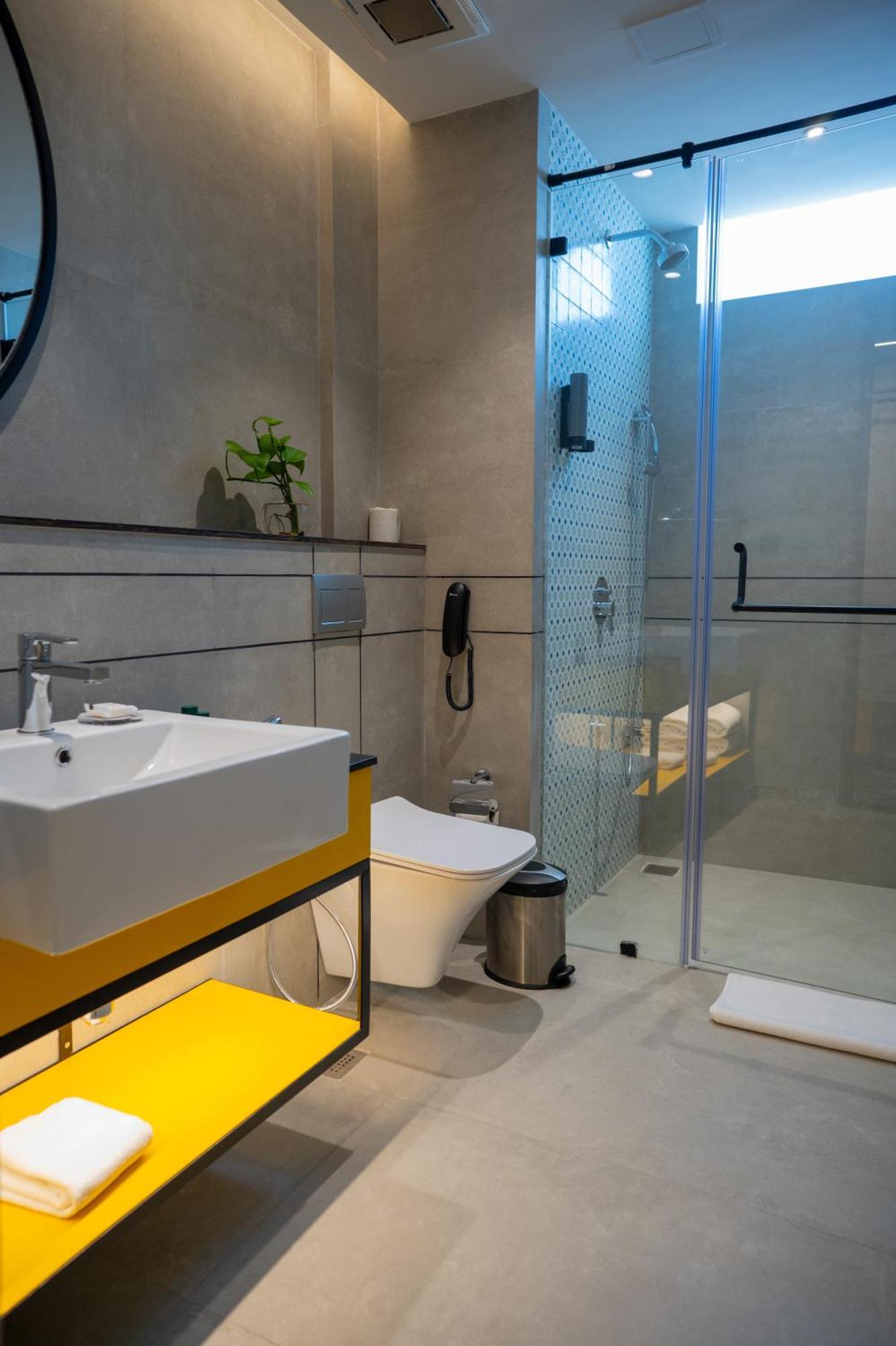 Zibe Luxe Kakinada By Grt Hotels Exterior photo