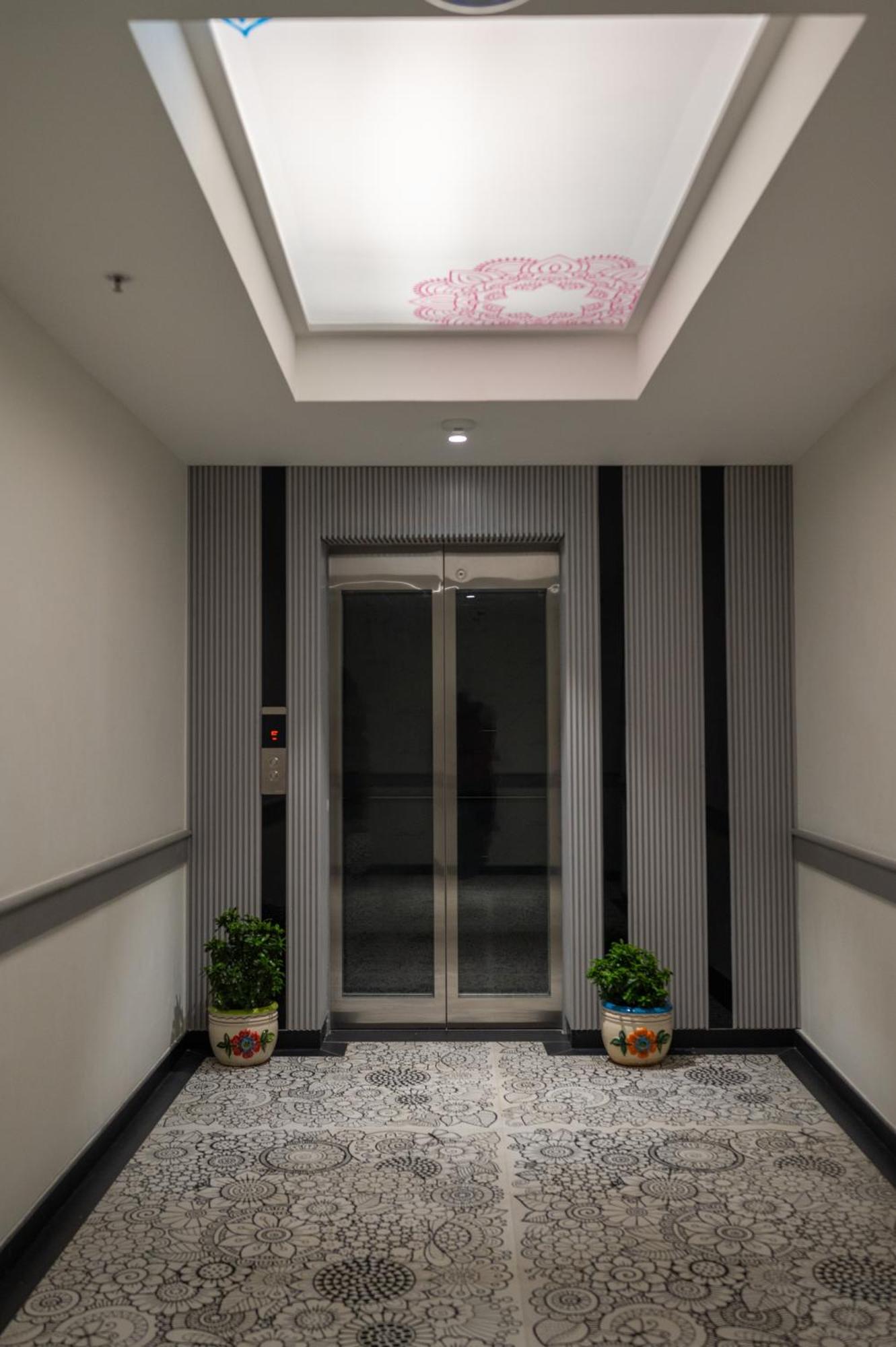 Zibe Luxe Kakinada By Grt Hotels Exterior photo
